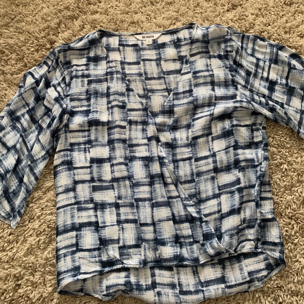 BB Dakota faux wrap top